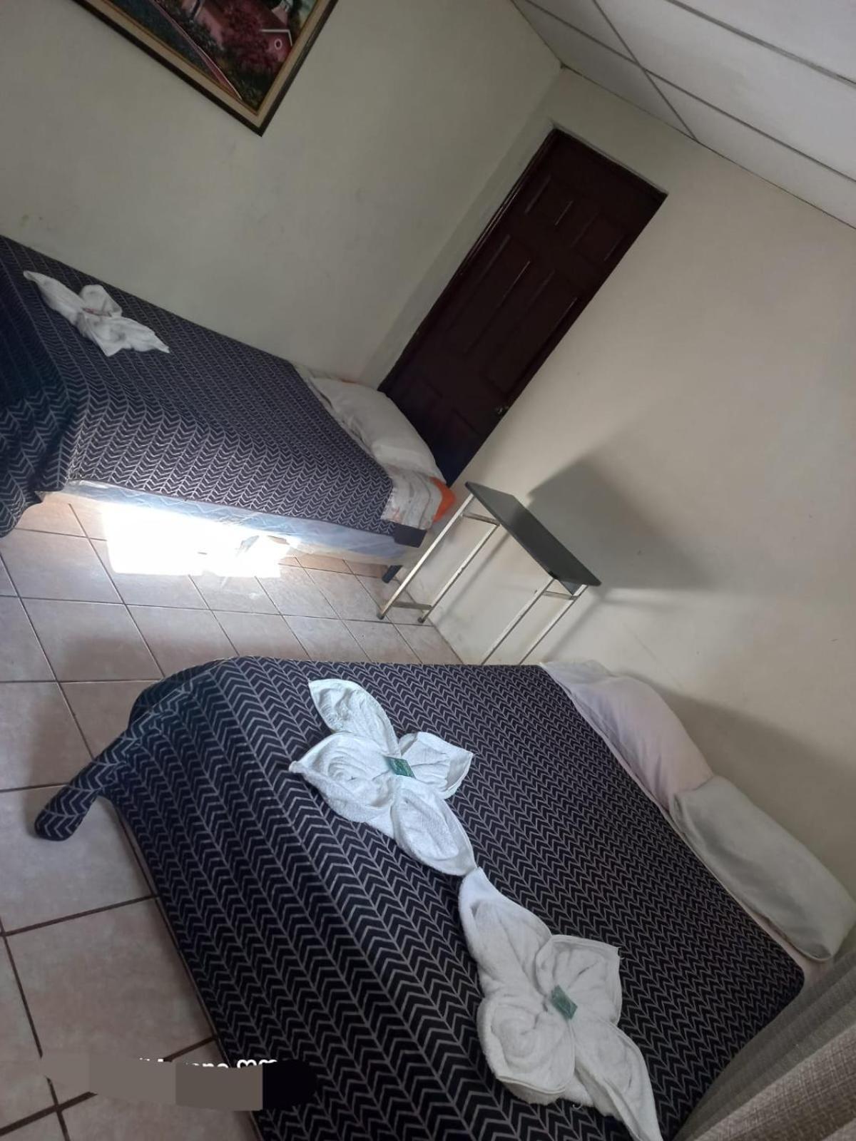 Huellas Hostal Antigua Cameră foto